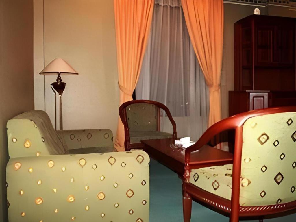 Hotel New Siliwangi And Restaurant